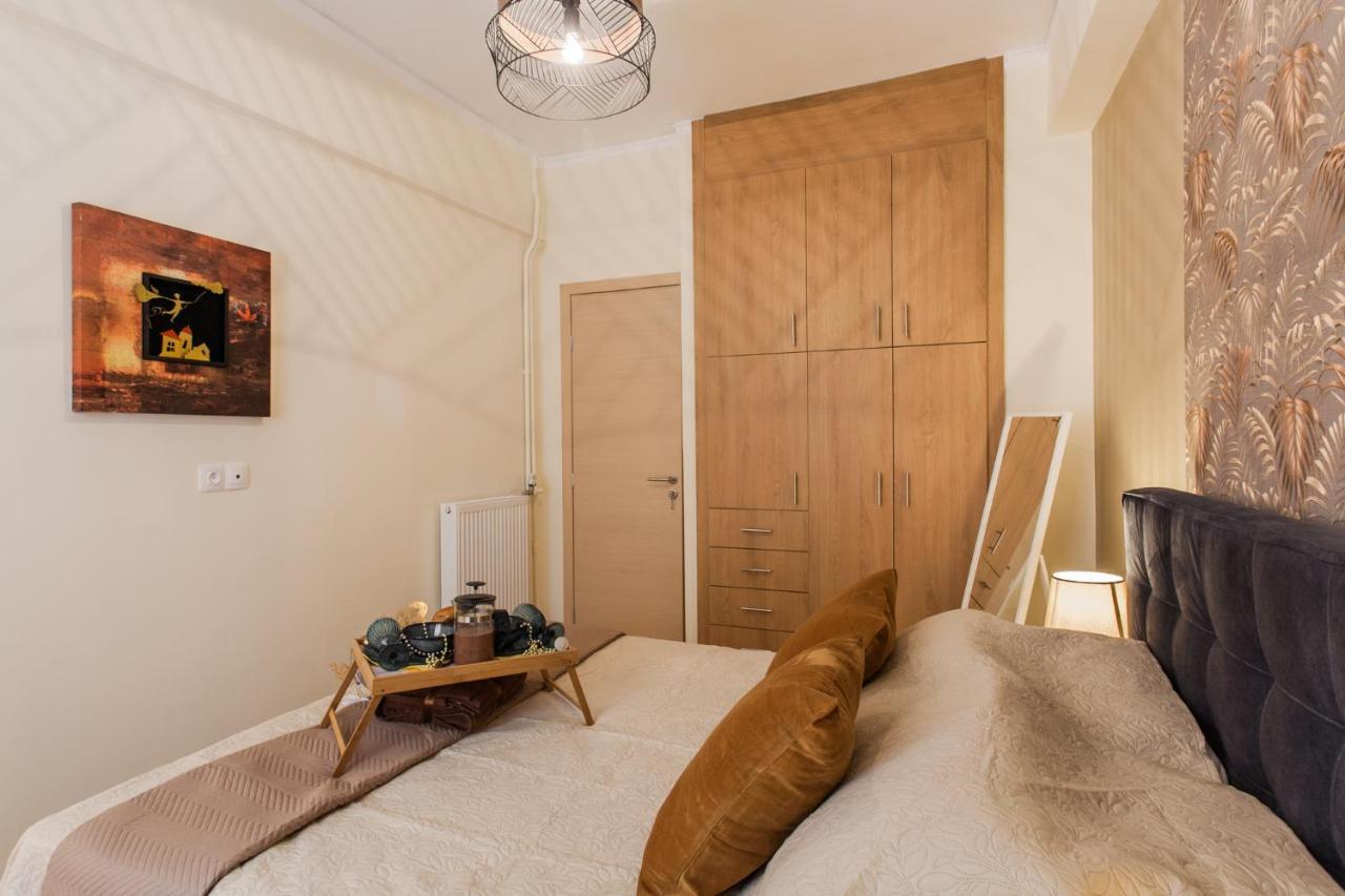Lovely Renovated Apartment Walk To Acropolis Athens Exterior photo