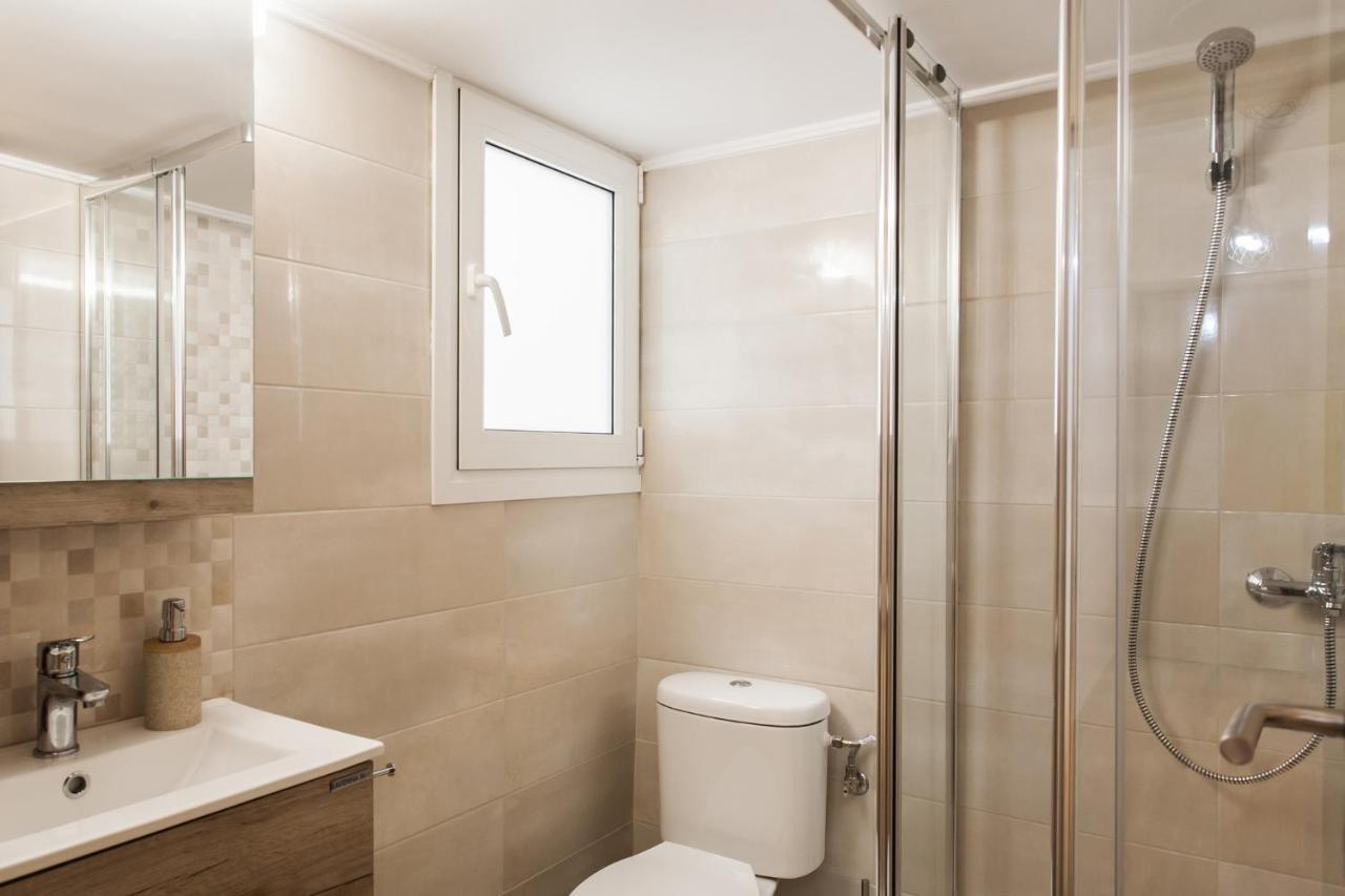 Lovely Renovated Apartment Walk To Acropolis Athens Exterior photo